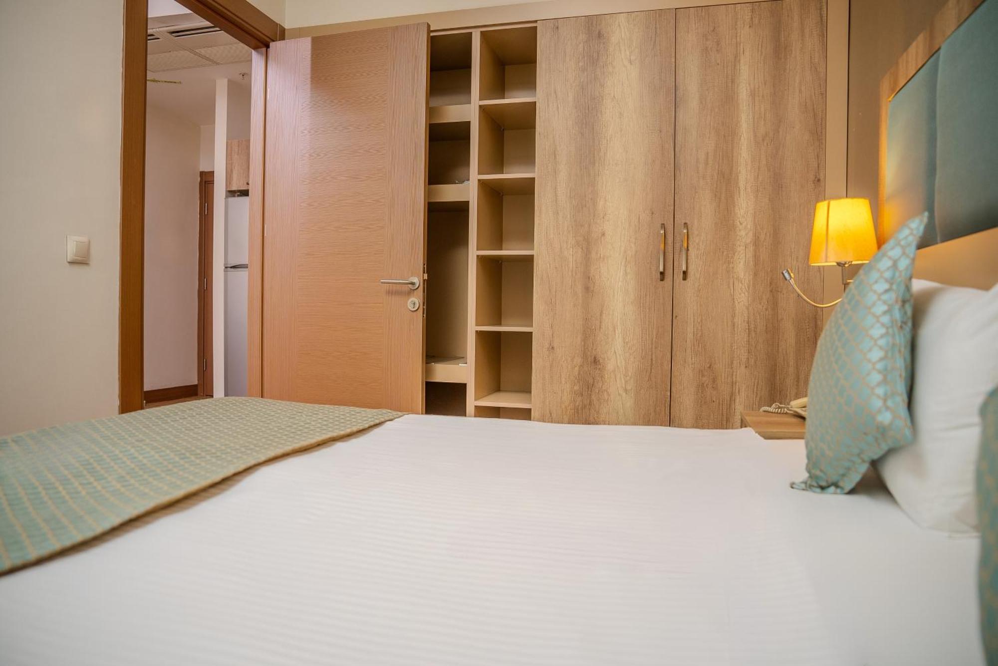 Mari Suites Hotel Istanbul Exterior photo
