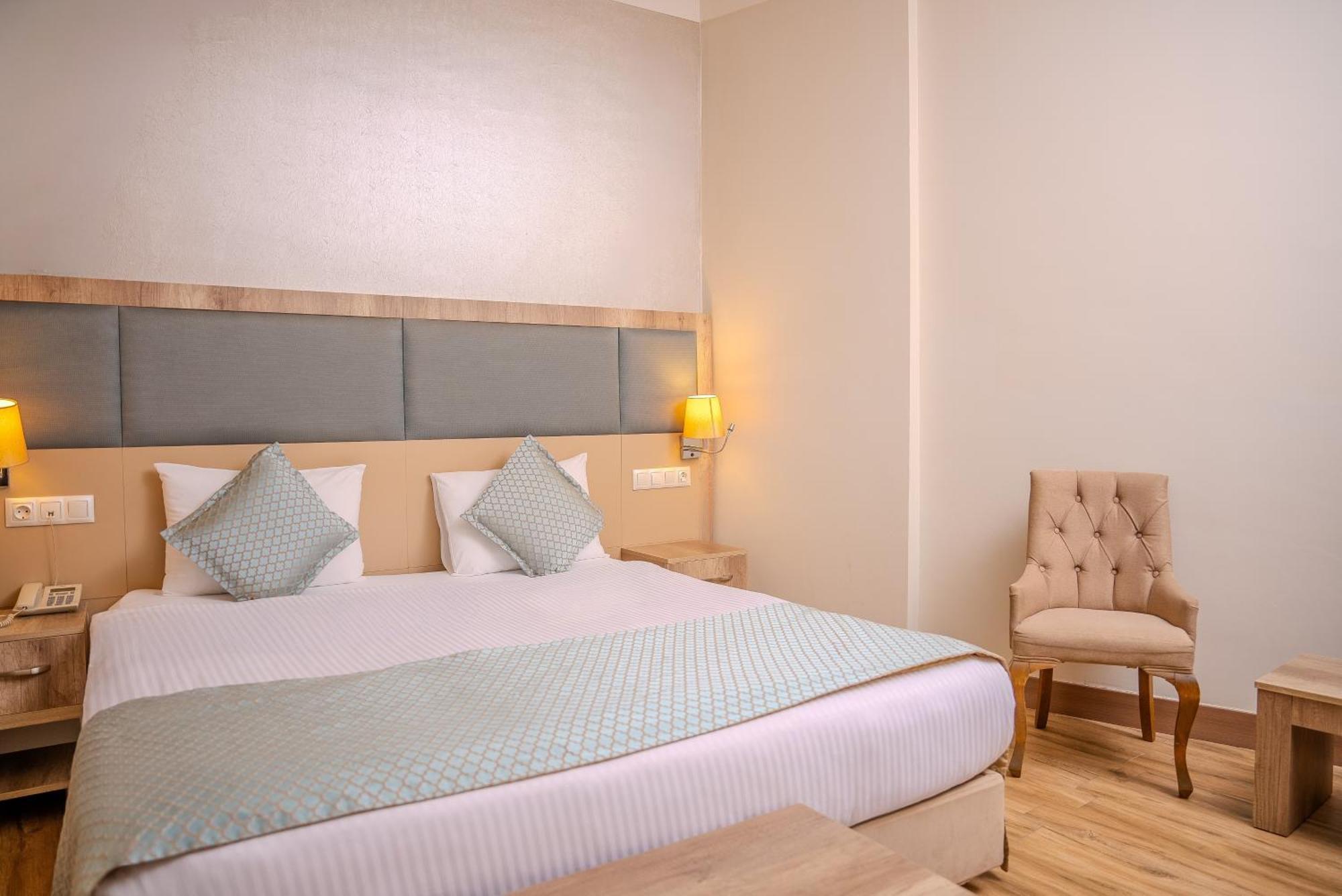 Mari Suites Hotel Istanbul Exterior photo